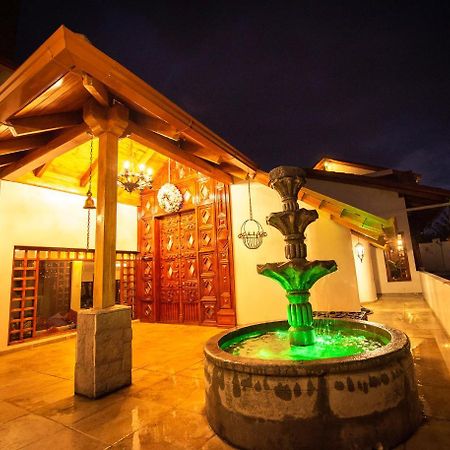 Hostal Dulce Hogar Latacunga Exterior photo